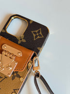 Brown iPhone case 2003| Accordion card holder (subject to the video)
