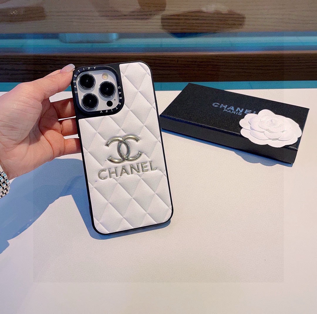 Chanel Classic Diamond Quilted Leather Phone Case – ZevCase
